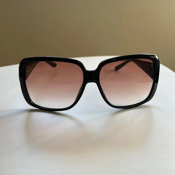 Gucci | Accessories | Gucci Sunglasses Gg 35 | Poshmark display picture 2